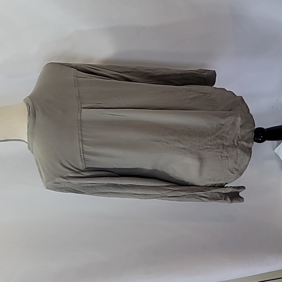 NWT CREAM 100% Viscose Crepe Like Button Down Utility Shirt Lightweight - Picture 5 of 7